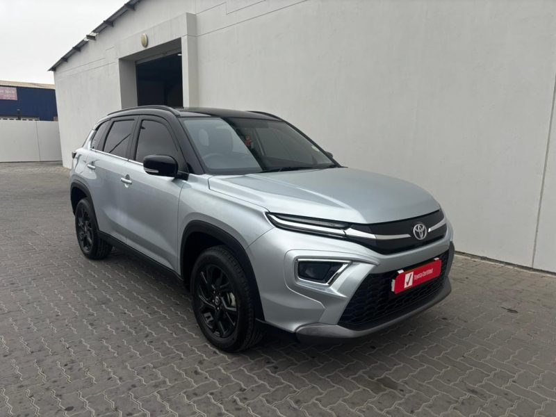 TOYOTA URBAN CRUISER