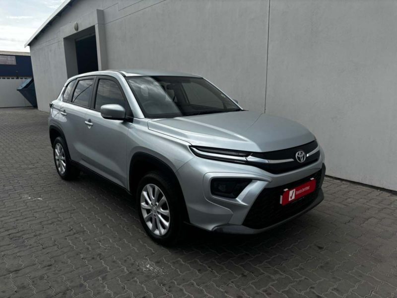 TOYOTA URBAN CRUISER XS