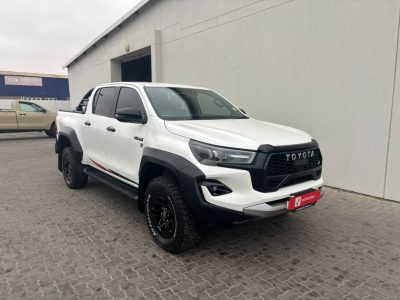 Hilux Double Cab 2.8 4X4 GR-S AT
