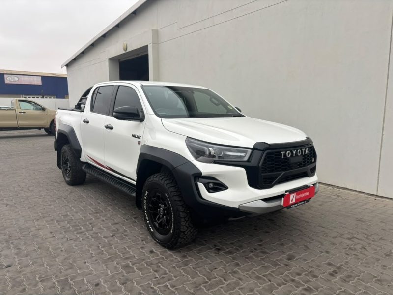 Hilux Double Cab 2.8 4X4 GR-S AT